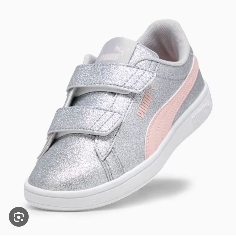 PUMA Sneakers